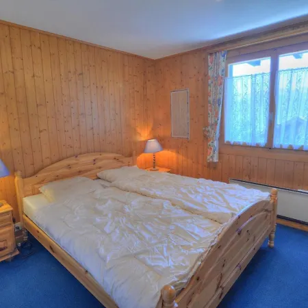 Clarine A Vue Sur Les Alpes *